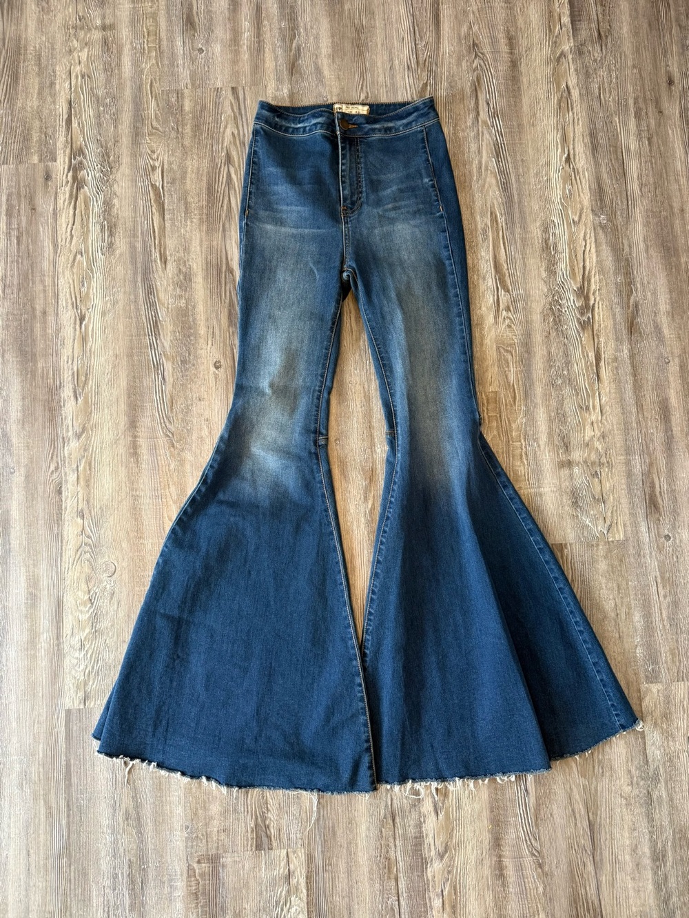Free People High-Waist Dark Blue Flare Boot Cut Jeans Raw Hem Size 25 Women’s